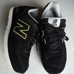 SIZE 8.5. New Balance 574 Classic suede sneakers shoes.
